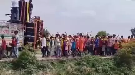 मांझी: दाउदपुर के गोबरही शिव शक्ति धाम से निकली भव्य कांवरिया यात्रा, जय शिव के नारों से गूंजा क्षेत्र