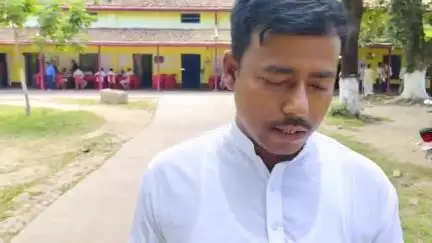 धमदाहा: बिस सूत्री सदस्य सह हम पार्टी के प्रखंड अध्यक्ष ने बीएलओ द्वारा फारा मतगणना फार्म, बीडीओ को किया आवेदन