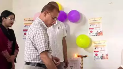 সৃজনগ্ৰাম: সৃজনগ্ৰাম ক্ষুদ্ৰ প্ৰাথমিক স্বাস্থ্য কেন্দ্ৰত অনুষ্ঠিত বিশ্ব জনসংখ্যা দিৱসৰ অনুষ্ঠানত উপস্থিত যুটীয়া স্বাস্থ্য সঞ্চালক
