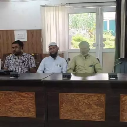 लक्ष्मणगढ़: लक्ष्मणगढ़ नगर पालिका के अधिशासी अभियंता ने कार्मिकों के लिए बैठक में दिए आवश्यक दिशा-निर्देश