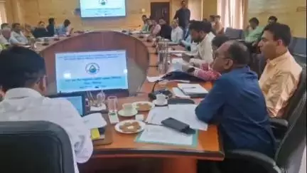 पिथौरागढ़: जिलाधिकारी की अध्यक्षता में जिला गंगा संरक्षण समिति की बैठक जिला कार्यालय सभागार में संपन्न हुई