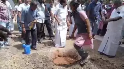 சாத்தூர்: சுப்பையாபுரத்தில் கிராமப்புற வளர்ச்சி நிதியில் ஒரு கோடியே 28 லட்சம் மதிப்பீட்டில் கட்டப்பட்ட பள்ளி கட்டிடத்தை திறந்து வைத்த வருவாய்த்துறை அமைச்சர்
