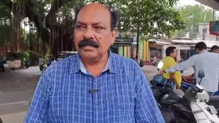 ରେଙ୍ଗାଲି: ଜିଲ୍ଲା଼ପାଳଙ୍କ କାର୍ଯ‍୍ୟାଳୟ ସମ୍ମୁଖରେ ସମ୍ବଲପୁର ଜ଼ିଲ୍ଲା କୃଷକ ସଂଗଠନ ସଭାପତି  ଉମେଶ ମିଶ୍ର ରଖିଲେ ପ୍ରତିକ୍ରିୟା