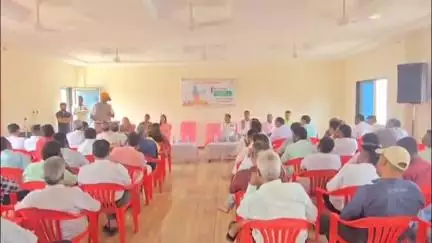 ઝાલોદ: ઝાલોદ APMC ખાતે વન નેશન વન ઇલેક્શન હેઠળ ધારાસભ્યની અધ્યક્ષતા હેઠળ મીટિંગ યોજાઈ