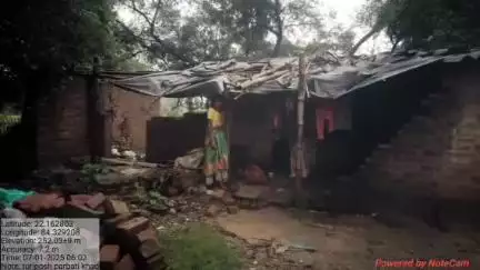ତଲସରା: ଲଗାଣ ବର୍ଷା ପ୍ରଭାବରେ ଫୁଲବାରି ଗ୍ରାମ ପଞ୍ଚାୟତର ବିଭିନ୍ନ ଗ୍ରାମରେ ୨୮ ଜଣଙ୍କ ମାଟି ଘର ଭାଙ୍ଗିଥିବା ସୂଚନା