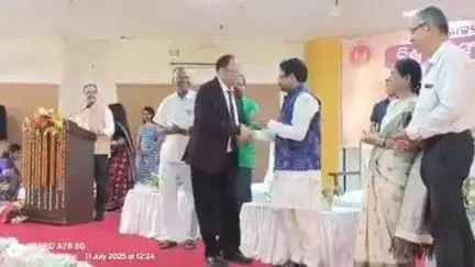 ସଦର: ଭୁବନେଶ୍ୱର ଠାରେ କଳାହାଣ୍ଡି ର ବରିଷ୍ଠ ସ୍ତ୍ରୀ ରୋଗ ବିଶେଷଜ୍ଞ ଡାକ୍ତର ସଦାନନ୍ଦ ପାଣିଗ୍ରାହୀ  ସମ୍ମାନୀତ