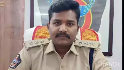 ఆళ్లగడ్డ స్థానిక ప్రభుత్వ ఉన్నత పాఠశాల వద్ద గుట్కా,పొగాకు  అమ్మితే కఠిన చర్యలు, DSP ప్రమోద్