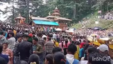 राजगढ़ी: रवाईं घाटी के रुद्रेश्वर महाराज के प्रसिद्ध देवराणा मेला यानि डांडा की जातर में आस्था का सैलाब उमड़ पड़ा