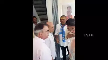 होशंगाबाद नगर: शासकीय नर्मदा कॉलेज में प्राचार्य और NSUI कार्यकर्ता के बीच हुई बहस, वीडियो हुआ वायरल