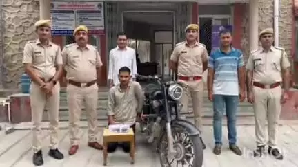किशनगढ़: जान से मारने की नियत से फायरिंग कर दहशत फैलाने वाले आरोपी को मदनगंज थाना पुलिस ने किया गिरफ्तार