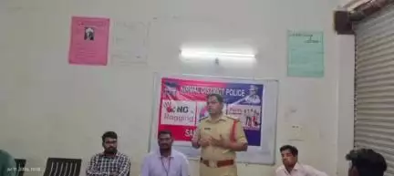 నిర్మల్: సారంగాపూర్ మండలం చించోలి (బి) గ్రామంలో గల ఎంజెపి కళాశాలలో యాంటీ ర్యాగింగ్ పై విద్యార్థులకు అవగాహన కల్పించిన ఎస్సై
