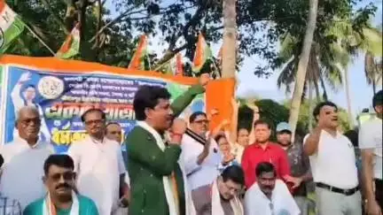 তমলুক: কেন্দ্রীয় সরকারের বাংলার প্রতি বঞ্চনার বিরুদ্ধে আজ ময়নায় প্রতিবাদ মিছিলও সভা করলো তৃণমূল, উপস্থিত সভাধিপতি উত্তম বারিক