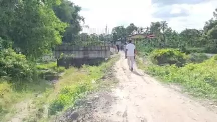 কোকৰাঝাৰ ভাগ: ডেকাদামৰা নৈৰ ওপৰত নিৰ্মাণ হোৱা পকি দলং সম্পুৰ্ণ নোহোৱাত ৬খন গাঁওৰ ৰাইজে বহুসমস্যত ভুগিছে #jansamasya