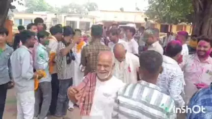 मुंगेर: टिकारामपुर पंचायत के पांडव महतो बने मुखिया, सुबोध साह को 61 मतों से हराया