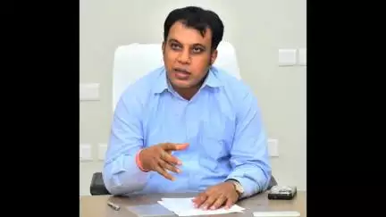 సిరిసిల్ల: జిల్లాలో రోడ్డు ప్రమాదాల నియంత్రణకు పటిష్ట చర్యలు: కలెక్టర్ సందీప్ కుమార్ ఝా