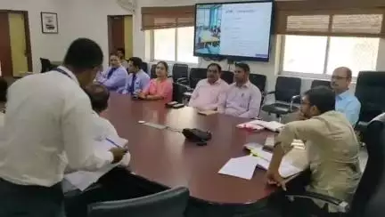 बड़गांव: जिला कलेक्टर नमित मेहता की अध्यक्षता में कलेक्ट्रेट स्थित मिनी सभागार में हुई एनवायरमेंट व एयरड्रोम कमेटी की बैठक