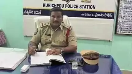 దర్శి: ఆన్లైన్ సైబర్ మోసాల పట్ల ప్రజలు అప్రమత్తంగా ఉండాలని సూచించిన కురిచేడు ఎస్ఐ శివ