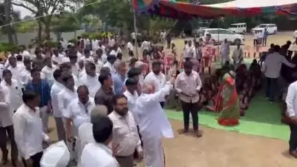 ముధోల్: తానూర్ మండలంలోని భోసి గ్రామంలో జెడ్పిఎస్ఎస్ పాఠశాల యందు ఏర్పాటు  చేసిన బాలశక్తి కార్యక్రమనికి ప్రారంభించిన ఎమ్మెల్యే