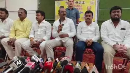పెందుర్తి: అసెంబ్లీలో గాని బయటికి గాని మహిళలుపైఅనుచిత వ్యాఖ్యలు చేసిన వారిని రాజకీయంనుండి   శాశ్వతంగా తొలగించాలి :MLA గణబాబు