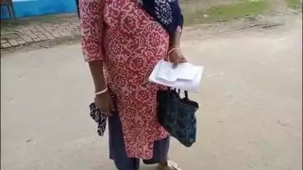 শান্তিপুর: লিজ নেওয়া দোকান থেকে বল পূর্বক বার করে দেওয়ার হুমকি, শান্তিপুর থানায় অভিযোগ দায়ের মহিলা কাপড় ব্যবসায়ীর