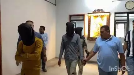 આણંદ શહેર: બાંધણી ચોકડીએથી લૂંટના ગુનામાં સંડોવાયેલા ત્રણ આરોપીઓને LCB પોલીસે ઝડપી પાડ્યા, 4 ગુનાનો ભેદ ઉકેલાયો