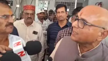 रामपुर नैकिन: सीधी सांसद डॉ. राजेश मिश्रा का वीडियो वायरल, सोशल मीडिया इन्फ्लुएंसर को उठवाने की धमकी!