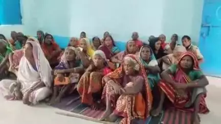 बिंद: बिंद प्रखंड के विभिन्न स्थानों पर लगा विशेष कैंप, सीएम का संबोधन दिखाया गया