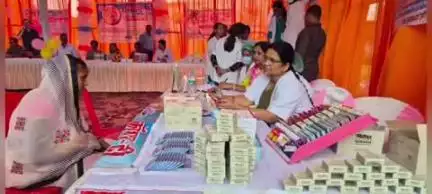 सुपौल: सदर अस्पताल में परिवार नियोजन जनसंख्या स्थिरता पखवाड़े का दीप प्रज्वलित कर शुभारंभ किया गया