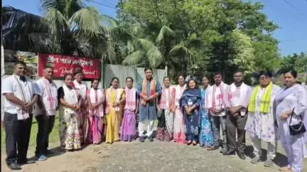 মাৰ্ঘেৰিটা: ২ নং টকৌৱনী ১ নং লাইন আৰু ২ নং লাইনৰ গ্ৰামথান ভাগৰ আধাৰশিলা স্থাপন ডিগবৈ সমষ্টিৰ বিধায়ক সুৰেন ফুকনৰ
