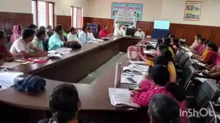 भोटा: भोरंज में बूथ लेवल अधिकारियों और पर्यवेक्षकों को दिया गया प्रशिक्षण
