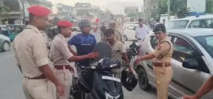 বঙাইগাঁও ভাগ: ড্ৰাগছ সৰবৰাহকাৰীক কৰায়ত্ব কৰাৰ বাবে চহৰত অতিৰিক্ত আৰক্ষী অধীক্ষকৰ নেতৃত্বত অভিযান