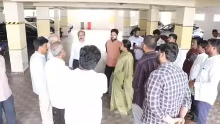పురమిత్ర యాప్ ద్వారా ఇంటి వద్ద మున్సిపల్ సేవలు పొందండి : కమిషనర్ మౌర్య