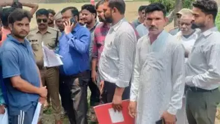 भगवानपुर: डाडा जलालपुर गांव में प्रशासन की टीम ने पहुंचकर विवादित भूमि की की जांच