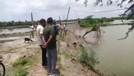 হিঙ্গলগঞ্জ: বাঁকড়া এলাকায় অজ্ঞাত পরিচয়ে মৃতদেহ উদ্ধার ঘিরে চাঞ্চল্য এলাকায়