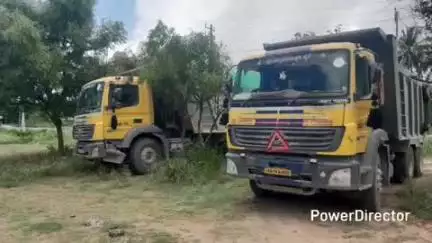 ಗುಂಡ್ಲುಪೇಟೆ: ಹಿರೀಕಾಟಿ ಗೇಟ್ ಬಳಿ ಪರ್ಮಿಟ್ ಇಲ್ಲದೆ ಸಂಚರಿಸುತ್ತಿದ್ದ ನಾಲ್ಕು ಟಿಪ್ಪರ್ ಜಪ್ತಿ