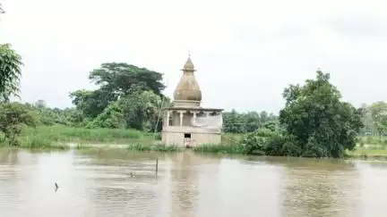 মঙ্গলকোট: জলস্তর বাড়ছে কুনুর নদীতে, বুক দুরুদুরু অবস্থা মঙ্গলকোটের সরুলিয়া, সারঙ্গপুর সহ নদীর তীরবর্তী এলাকার বাসিন্দাদের