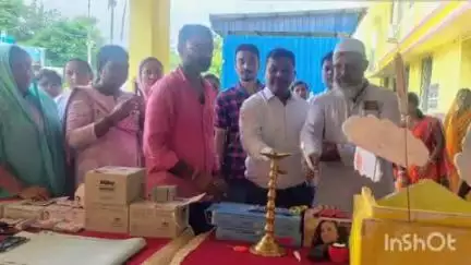 राजमहल: राजमहल अनुमंडलीय अस्पताल परिसर में परिवार स्वास्थ्य मेला लगा