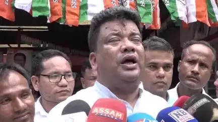 উত্তৰ লক্ষীমপুৰ: উচ্ছেদিত পৰিয়ালক মাটি দিয়ক চৰকাৰে উত্তৰ লখিমপুৰত দাবী প্ৰদেশ কংগ্ৰেছৰ সাধাৰণ সম্পাদক জয় প্ৰকাশ দাসৰ