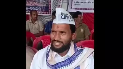ବଲାଙ୍ଗୀର: ଜିଲ୍ଲପାଳଙ୍କ କାର୍ଯ୍ୟାଳୟ ସାମ୍ନାରେ  ଡ୍ରାଇଭର ମହାସଂଘର ଆନ୍ଦୋଳନକୁ ସମର୍ଥନ ଜଣାଇ ପ୍ରତିକ୍ରିୟା ରଖିଲେ ଆପ୍‌ର ଜିଲ୍ଲା ସଭାପତି