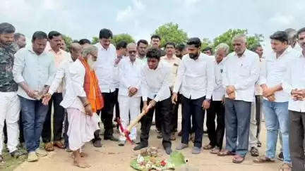 ಭಾಲ್ಕಿ: ಮಳಚಾಪೂರ ಬಳಿ ₹6.45 ಕೋಟಿ ವೆಚ್ಚದ ರಸ್ತೆ ಕಾಮಗಾರಿಗೆ ಸಂಸದ ಸಾಗರ್ ಖಂಡ್ರೆ ಚಾಲನೆ