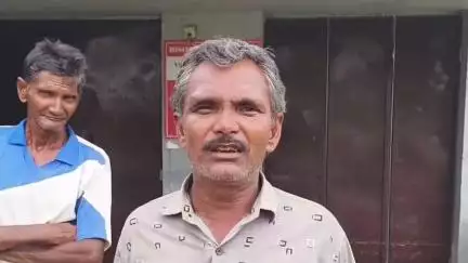 વડાલી: ચુલ્લા ગામે બાળકો નંદધરના બદલે અન્ય ધરે બેસીને ભણવા મજબૂર #jansamasya