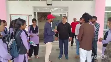 अनूपपुर: अनूपपुर में एनएसयूआई ने विभिन्न मांगों को लेकर ज्ञापन सौंपा