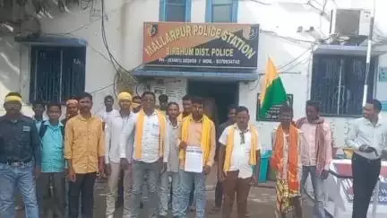 ময়ূরেশ্বর ১: বিভিন্ন দাবি নিয়ে মল্লারপুর থানায় দারস্ত ভারত জাকাত মাঝি পারগানা মহল সংগঠন