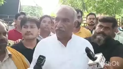 गदरपुर: गदरपुर में ग्रामीणों ने विधायक अरविंद पांडे का किया घेराव, विधायक ने ब्लॉक मुख्यालय पहुंचकर दी प्रतिक्रिया