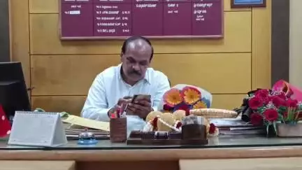 ತುಮಕೂರು: ನಗರದಲ್ಲಿ ಲೋಕೋಪಯೋಗಿ ಇಲಾಖೆ ನೂತನ ಕಾರ್ಯನಿರ್ವಾಹಕ ಅಭಿಯಂತರರಾಗಿ ಗೋವಿಂದರಾವ್  ಅಧಿಕಾರ ಸ್ವೀಕಾರ
