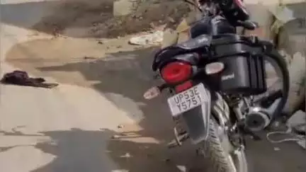 बांसगांव: गगहा इलाके के हाटा बाजार में नाले के पास मिला नवजात का शव, पुलिस ने पोस्टमार्टम के लिए भेजा