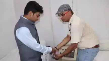 जरमुण्डी: उपायुक्त ने बासुकीनाथ में टेंट अस्पताल का किया निरीक्षण, श्रावणी मेला में श्रद्धालुओं को मिलेगी बेहतर स्वास्थ्य सेवा