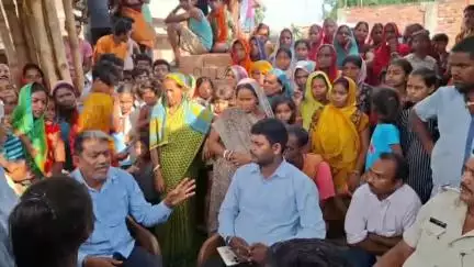 महनार: ग्रुप लोन के नाम पर बड़ा फर्जीबाड़ा, सैकड़ों महिलाओं के नाम से निकाली गई एक करोड़ से अधिक की राशि