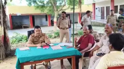 हर्रैया: कावड़ यात्रा को लेकर परसरामपुर थाना परिसर में थाना अध्यक्ष ने डीजे संचालकों के साथ की बैठक, नियमों की दी जानकारी