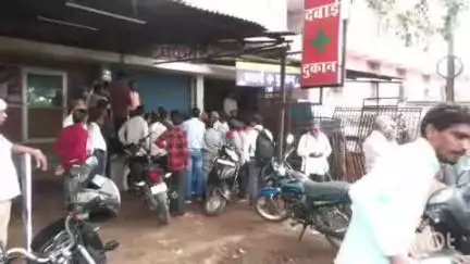 रायपुर: धौन्स में दादागिरी से पटेल समाज की दुकान पर कब्जा का आरोप, सामाजिक लोग मिले कलेक्टर और एसपी से